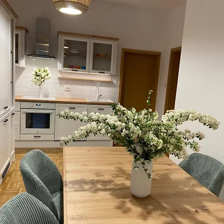 Apartma Rogatec